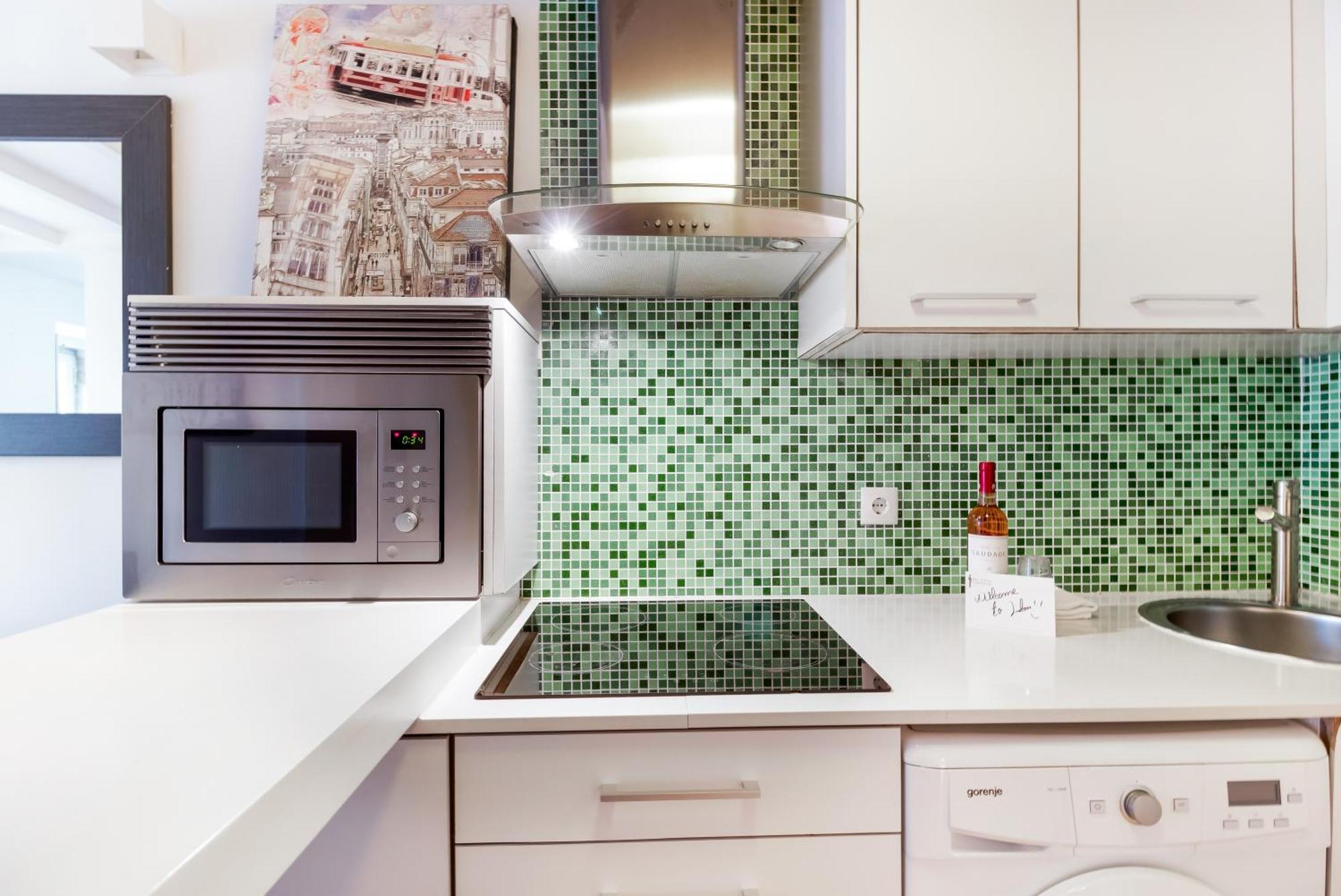 024 B - Cosy Retreat In Madragoa -Lisbon Apartment Екстериор снимка
