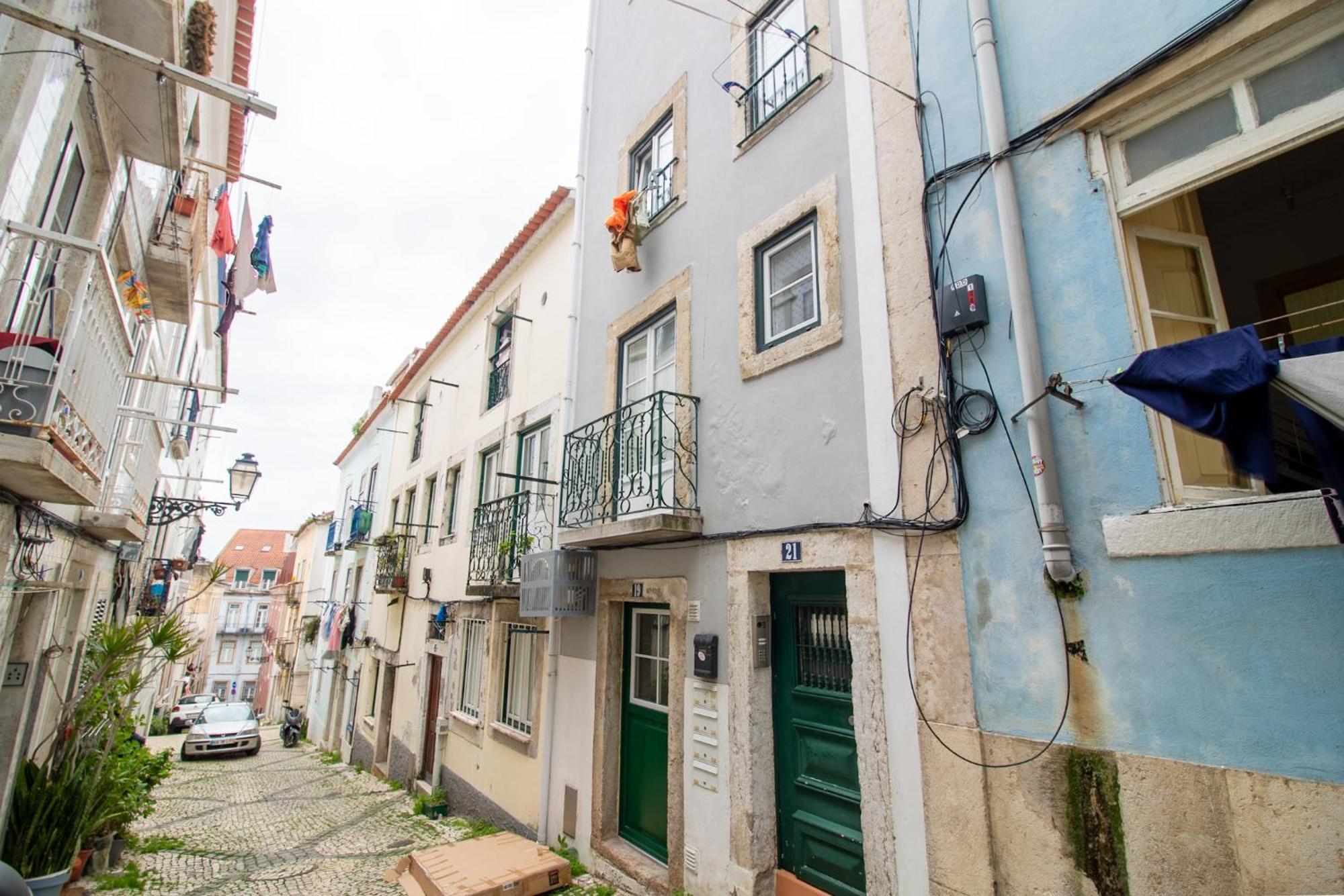 024 B - Cosy Retreat In Madragoa -Lisbon Apartment Екстериор снимка